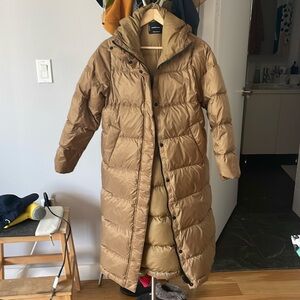 Everlane ReNew re:Down sleeping bag puffer coat tan/khaki color sz XS